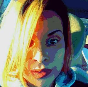 Meet your Posher, Cristina